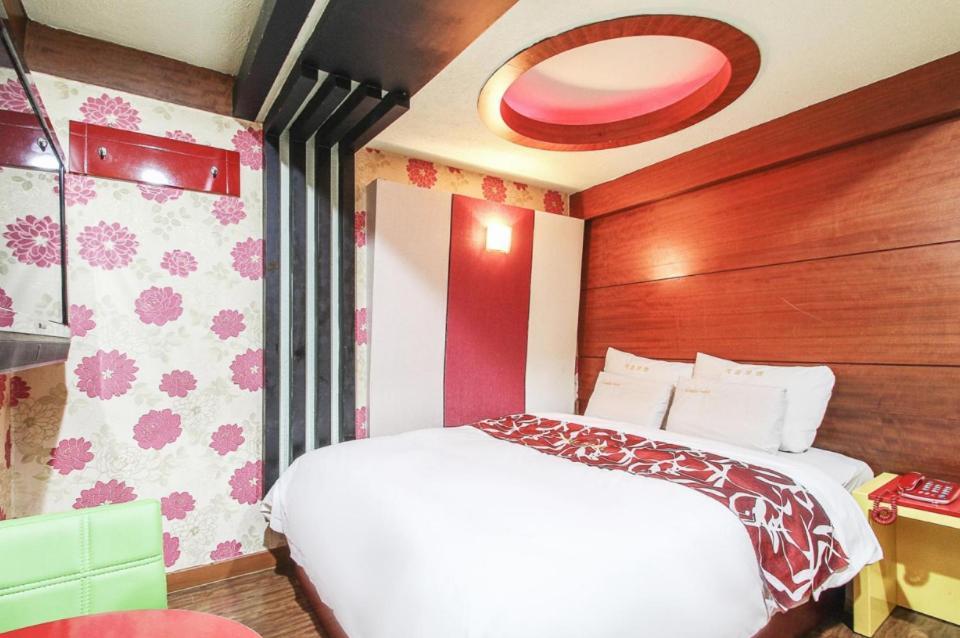 Couple Motel Séoul Extérieur photo